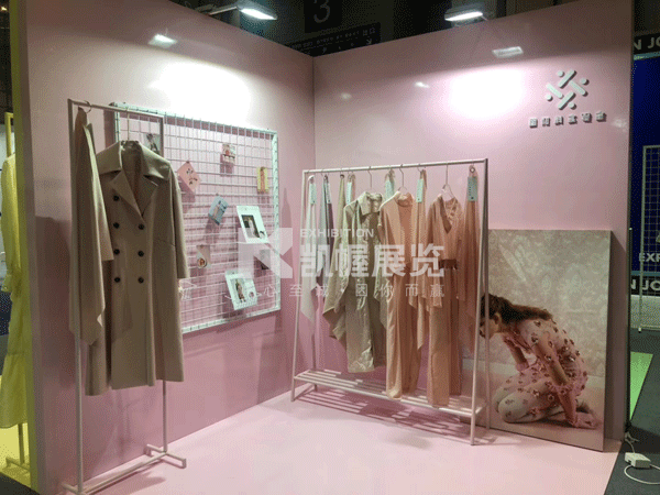 深圳服裝展廳設(shè)計
